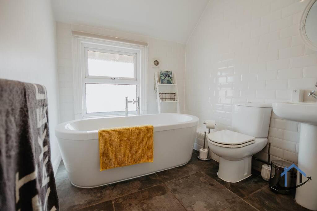 Indigo Snug - Gorgeous 2 Bed Flat In The Heart Of Κρόμερ Εξωτερικό φωτογραφία